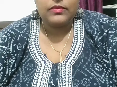 hootypriya online show from 02/25/26, 05:00
