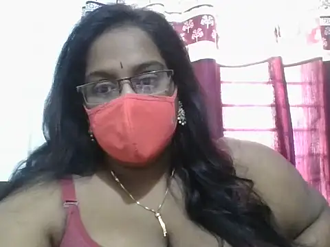 hootypriya online show from 03/09/26, 11:47