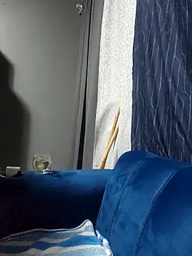 Snapshot of Mommy_Sienna chatting on 06/10/26, 04:17 Mommy Sienna online show from 06/10/26, 04:17