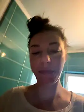 EdaQueen online show from 11/30/25, 07:12