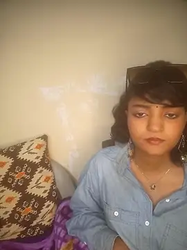 Snapshot of Freakingromance chatting on 02/16/26, 06:15 Freakingromance online show from 02/16/26, 06:15