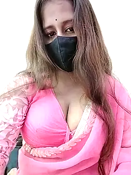 LoveLy-Soneya online show from 11/18/25, 06:23