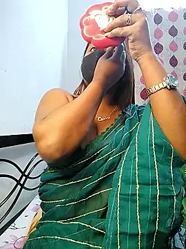 LoveLy-Soneya online show from 02/13/26, 12:12