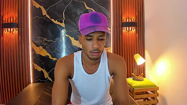 Snapshot of AlexthePervert_xxx chatting on 11/04/25, 08:30 AlexthePervert xxx online show from 11/04/25, 08:30