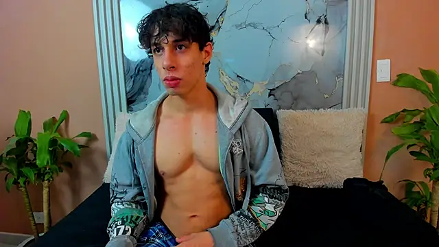 chris evans27 online show from 11/14/25, 04:22