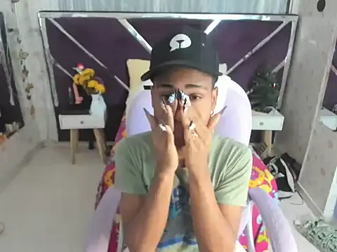 Santy bigcock 01 online show from 11/18/25, 11:36