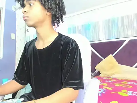 Santy bigcock 01 online show from 01/13/26, 04:23