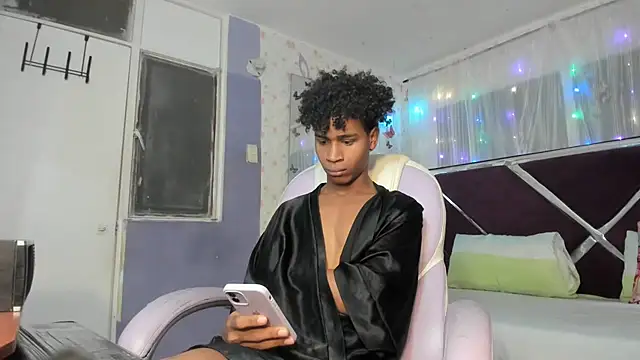 Santy bigcock 01 online show from 03/18/26, 12:08