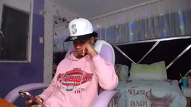 Santy bigcock 01 online show from 05/05/26, 11:51