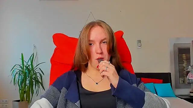 Nesie-Stoun online show from 11/23/25, 09:20