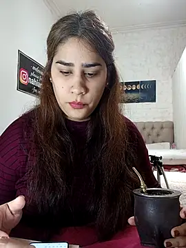 Snapshot of nahiarabiel33 chatting on 06/23/26, 07:01 nahiarabiel33 online show from 06/23/26, 07:01