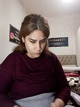 Snapshot of nahiarabiel33 chatting on 08/02/26, 04:16 nahiarabiel33 online show from 08/02/26, 04:16