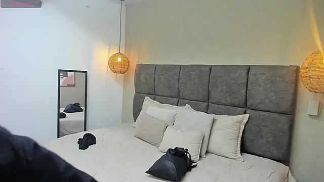 annie  20 online show from 11/19/25, 12:05