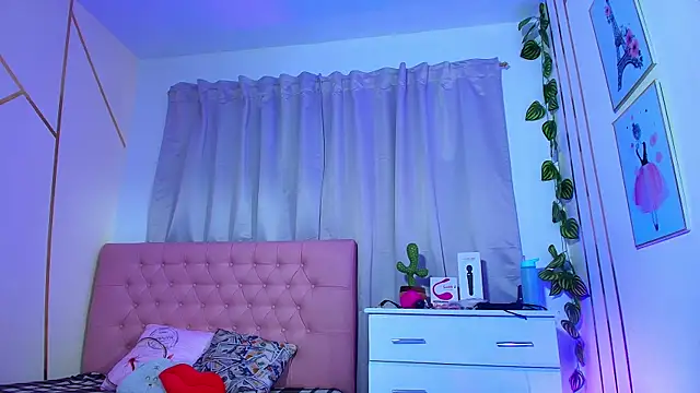 Lulu swarts online show from 04/20/26, 02:14