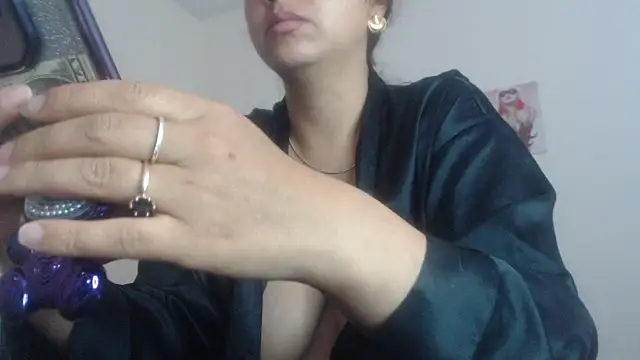 Snapshot of camila_rouswhyth chatting on 04/17/26, 08:45 camila rouswhyth online show from 04/17/26, 08:45