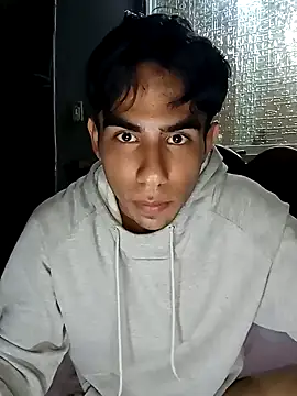 Snapshot of soyamaio chatting on 11/10/25, 02:32 soyamaio online show from 11/10/25, 02:32