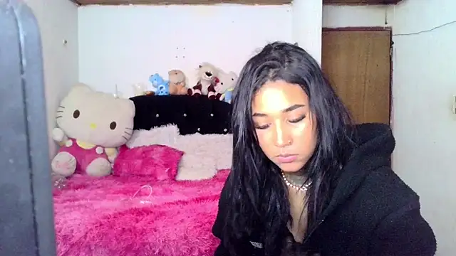 lyam ebony  online show from 04/15/26, 06:09