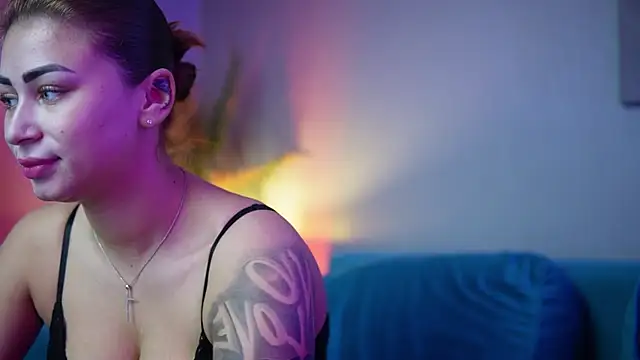 AmeliaJupiter online show from 11/10/25, 08:41