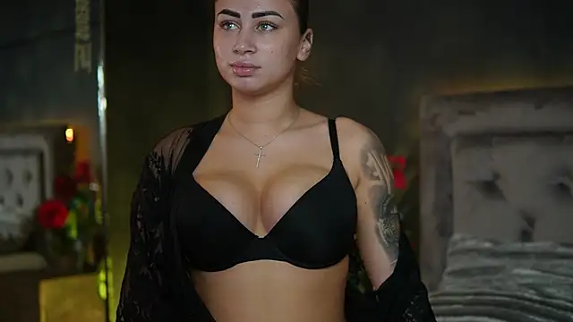 AmeliaJupiter online show from 11/18/25, 10:36