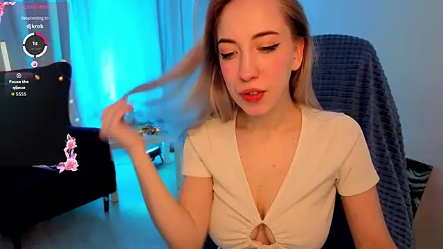 IsabelleBliz online show from 12/17/25, 05:46