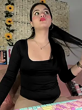Snapshot of Lorenaa1 chatting on 05/03/26, 09:21 Lorenaa1 online show from 05/03/26, 09:21