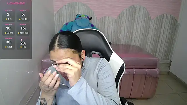 tamara brown t online show from 11/24/25, 02:33