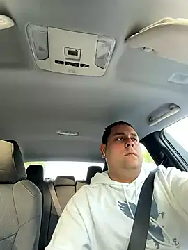 Snapshot of GoldenTemptation chatting on 01/13/26, 01:27 GoldenTemptation online show from 01/13/26, 01:27