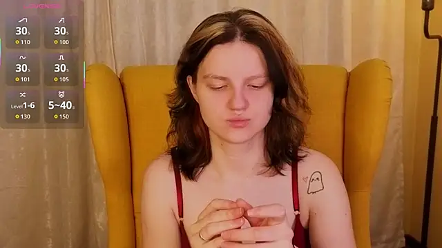 LatinaHuguenin online show from 02/26/26, 06:51