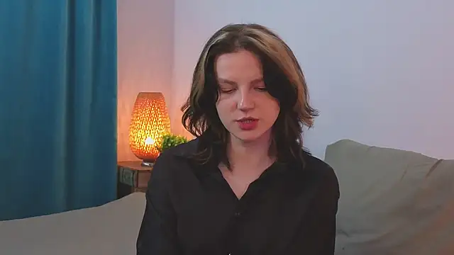 LatinaHuguenin online show from 04/02/26, 09:12