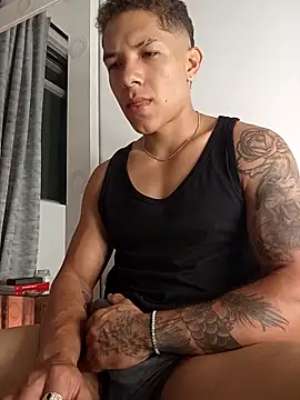 Snapshot of JacksonC_7 chatting on 11/12/25, 11:47 JacksonC 7 online show from 11/12/25, 11:47