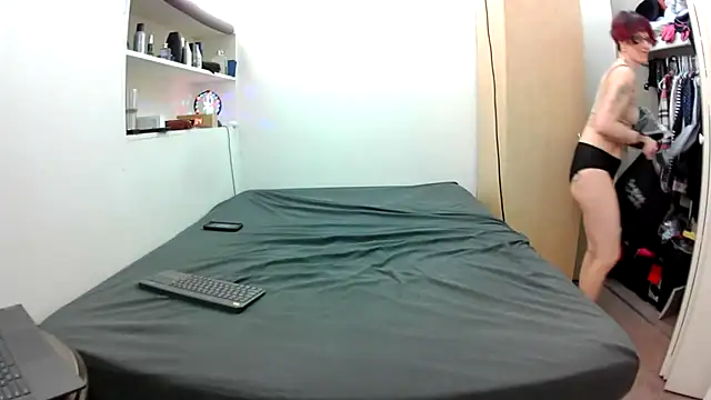 Empress Lilith online show from 01/14/26, 06:35