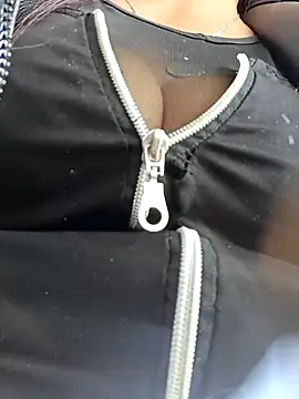 misshot 02 online show from 12/04/25, 06:05