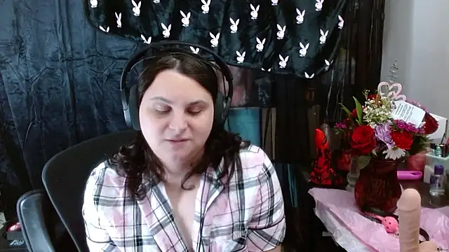 Snapshot of Salacious_Sage chatting on 02/16/26, 10:06 Salacious Sage online show from 02/16/26, 10:06