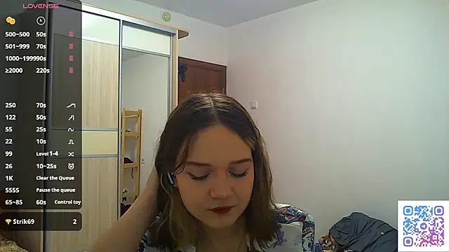 AlissaGerardo online show from 12/17/25, 02:12