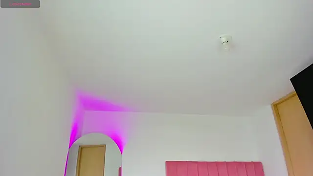 Janettcruz online show from 04/09/26, 09:09