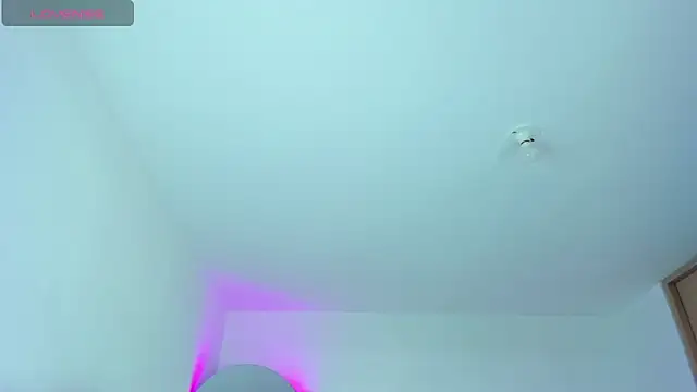 Janettcruz online show from 05/25/26, 08:48