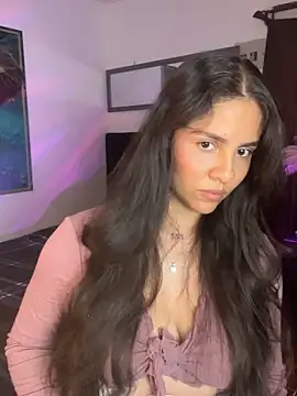 Snapshot of alisaa_jhons1 chatting on 11/21/25, 02:21 alisaa jhons1 online show from 11/21/25, 02:21