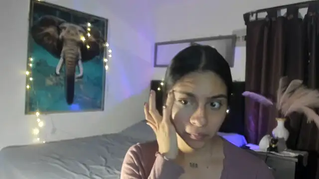 alisaa jhons1 online show from 01/06/26, 11:07