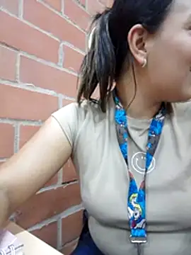 Snapshot of Celeste_coquet chatting on 11/06/25, 11:37 Celeste coquet online show from 11/06/25, 11:37