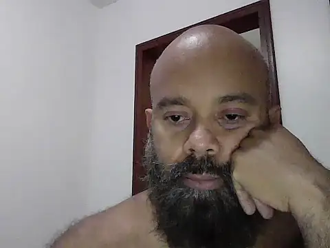 naughtybearbr online show from 11/11/25, 05:29