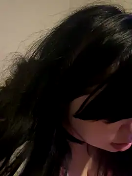 juicygoth202 online show from 11/28/25, 08:33