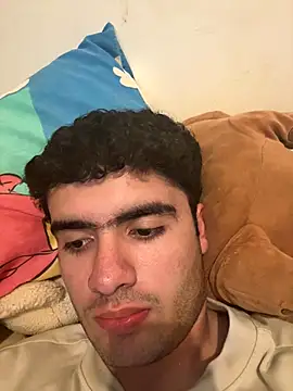 Snapshot of Leoncitooo987 chatting on 11/14/25, 01:37 Leoncitooo987 online show from 11/14/25, 01:37