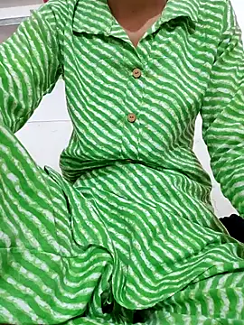 Isha kumari 69 online show from 03/17/26, 04:06