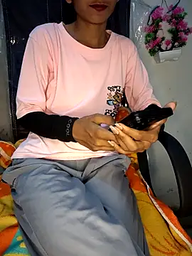 Isha kumari 69 online show from 04/11/26, 01:37