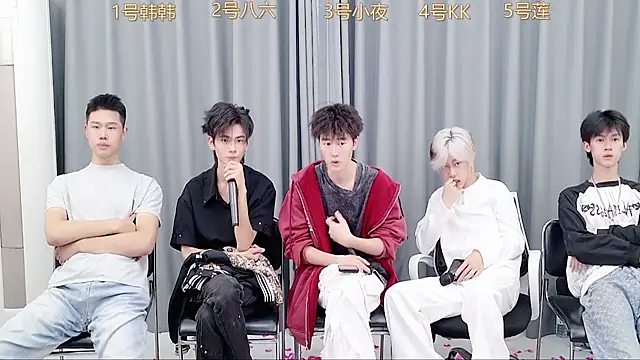 Snapshot of QYBOYS-222 chatting on 11/05/25, 06:02 QYBOYS-222 online show from 11/05/25, 06:02