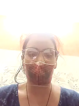 sanjana077 online show from 11/06/25, 12:06