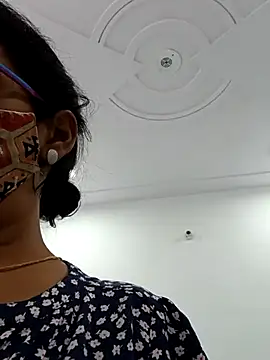 sanjana077 online show from 02/22/26, 07:29