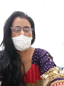 sanjana077 online show from 04/23/26, 10:36