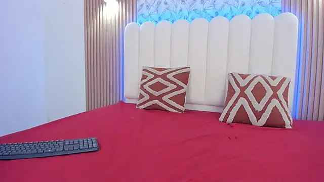 Snapshot of samiraa_haalem chatting on 06/16/26, 12:24 samiraa haalem online show from 06/16/26, 12:24