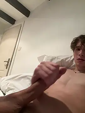 TeenNPlay online show from 04/25/26, 01:25